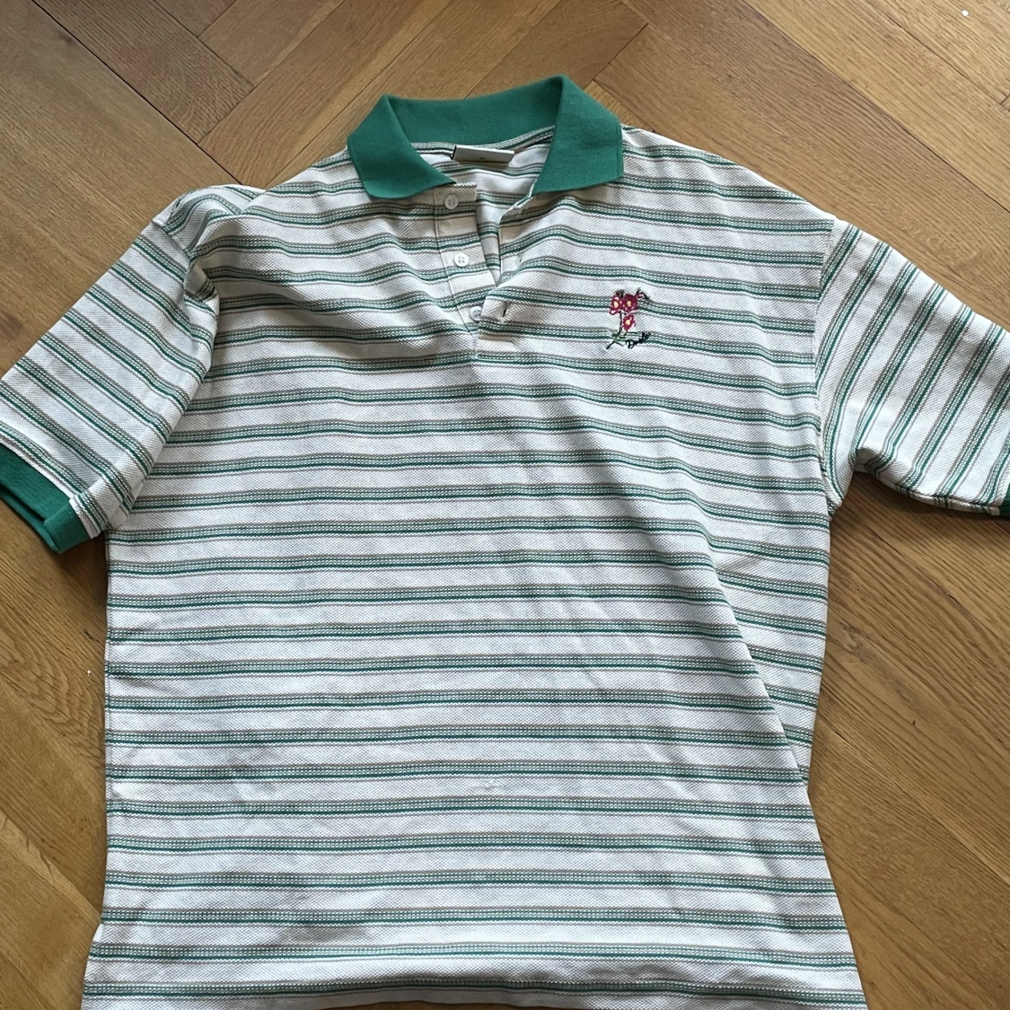 Pikétröja från drôle! Inköpt på Vallgatan 12 size M overzised - 91