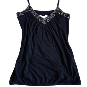 Paljett linne - Har prislapp kvar 250kr! Kontakta vid intresse <3