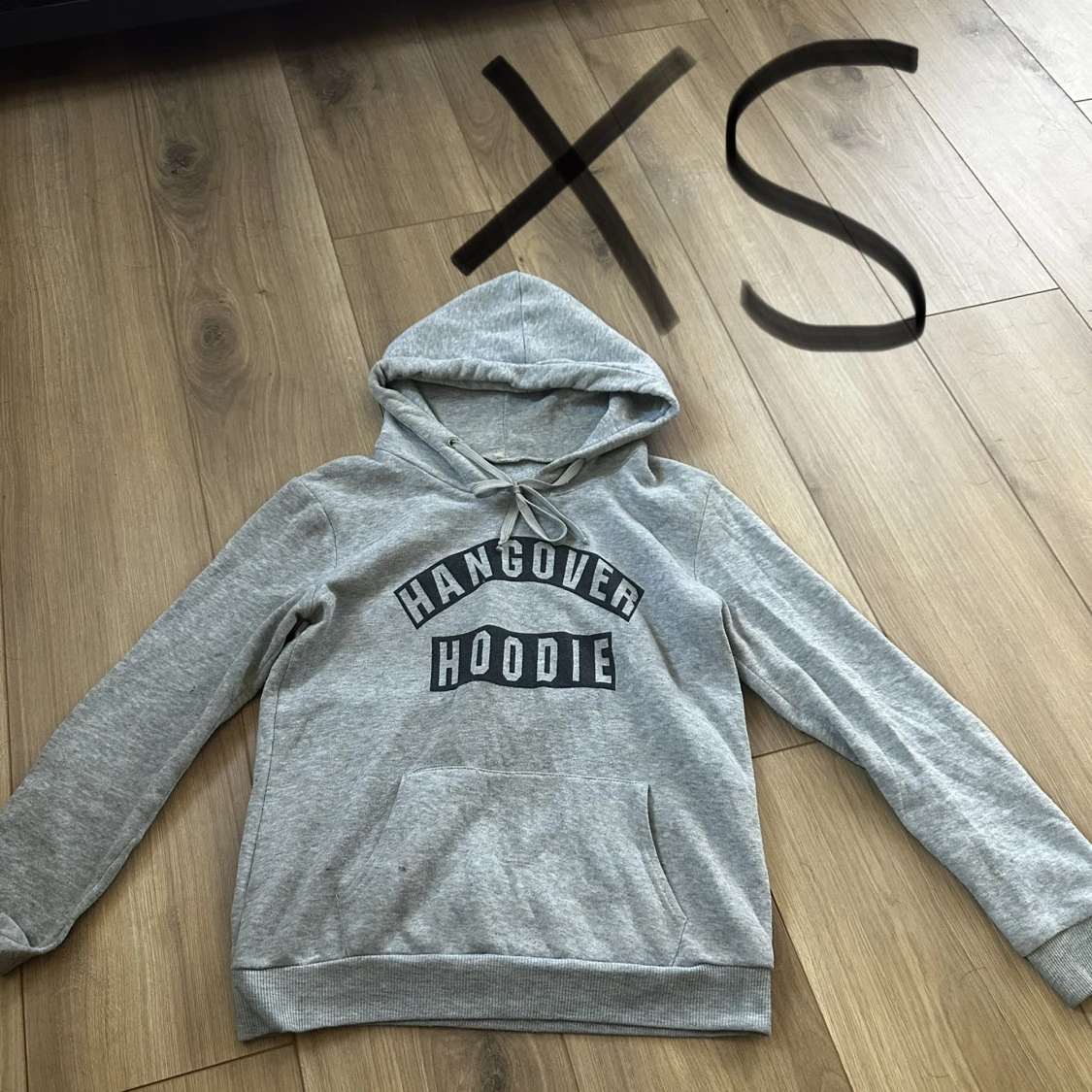 Hangover hoodie XS-S
