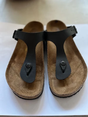 Birkenstock sandaler  - Fina sandaler i läder, storlek 37 men känns som 38.