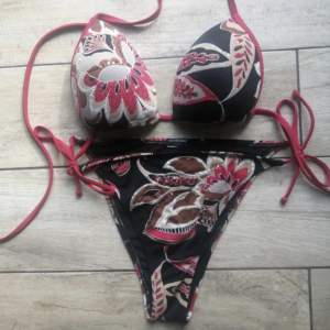 Bikini från calzedonia, storlek 36 och typ B-C kupa