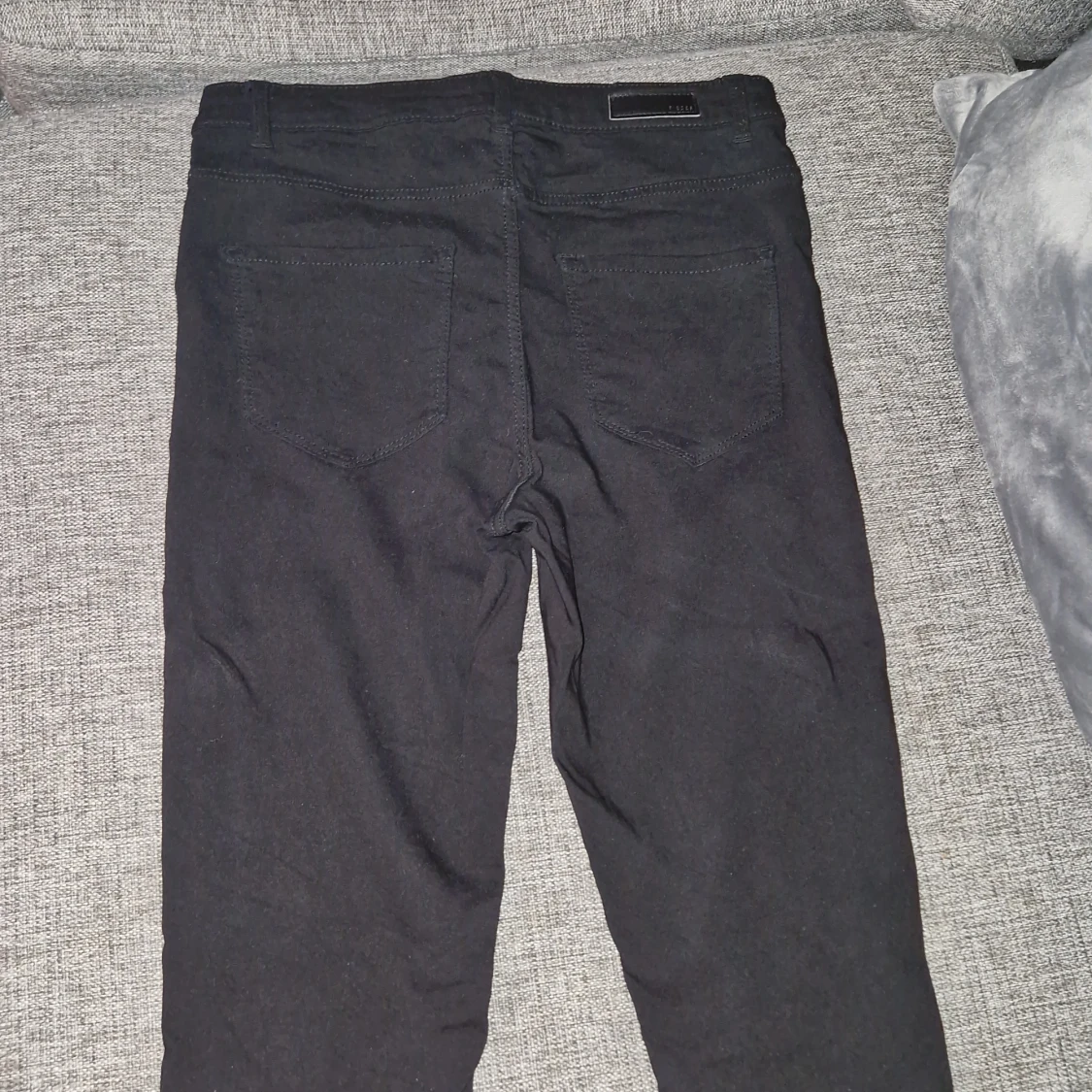 Svart tyg byxa - 91