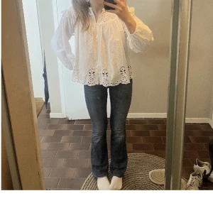 Zara bootcut  - Säljer dessa lågmidjade bootcut från zara som är slutsålda❤️