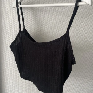 Linne - Säljer nu ett linne som aldrig är använt 