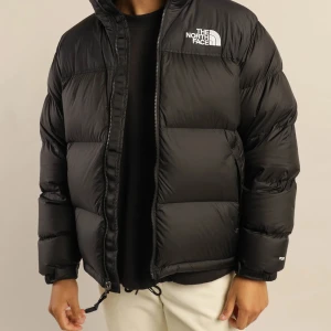 Northface, pufferjacket - Northface pufferjacket!. En väldigt fin jacka. Jackan är i nyskick. 