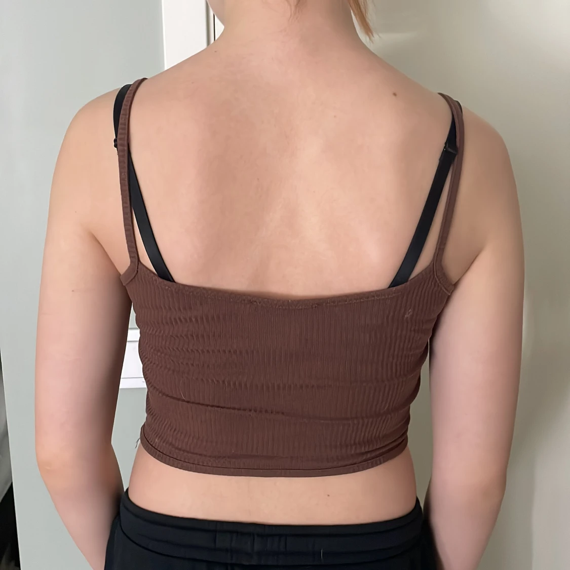 Brun ribbad topp - 91