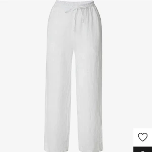 Linnebyxor  - Vita linnebyxor från Chelsea! Aldrig använda då jag har andra💕 nypris: 599