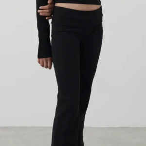 Low Waist yogapants Gina Young  - Oanvända med lapp kvar, storlek 158/164 passar XS