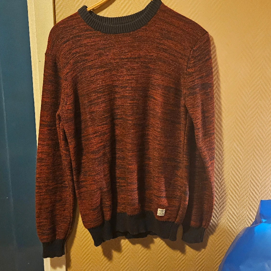 Dobber stickad tröja