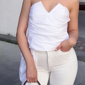 Vit topp  - Storlek S 