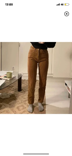 Jeans mulburry - Rostfärgade jeans ifrån mulburry. Passar mig som oftast har 36-38.