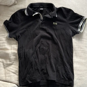 HUGO BOSS PIKE - Hugo Boss pike herr modell i storlek L