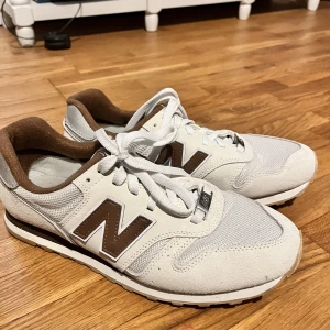 New Balance 373 - Använda ett fåtal gånger. Köpta för 990kr på Zalando