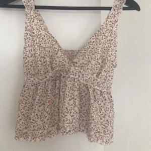 Söt topp - Söt topp som är perfekt till sommaren 😍