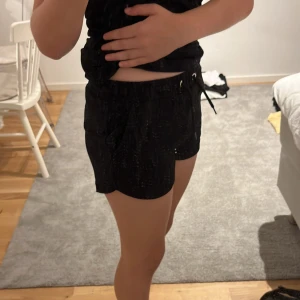 Svarta shorts  - Använda shorts säljer för 20kr💓
