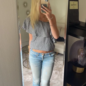Off shoulder Topp  - Säljer denna super söta topp❤️storlek xs men skulle säga att den passar S/M också