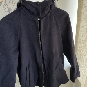 Kappa med fluff - HAR INGA FLER BILDER 💖 Köp gärna genom Köp Nu så postar jag inom 1 dag ☀️