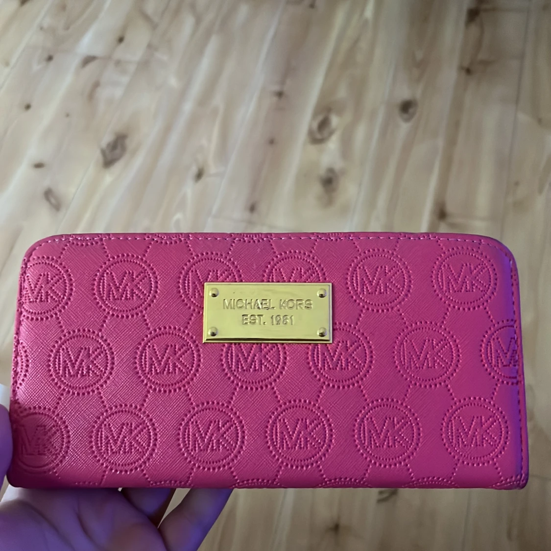 Pris kan diskuteras.