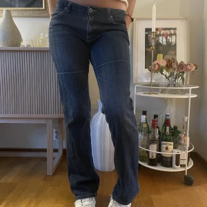 Lågmidjade jeans - Såå snygga Lågmidjade jeans! Storlek 36 från street one