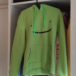 Dream hoodie  - Em dream hoodie från Etsy, ganska gammal med i välfigt vra skick knappt använd!