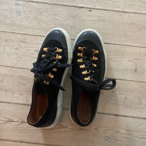 Rodebjer skor  - Säljer dessa super fina rodebjer skor. 