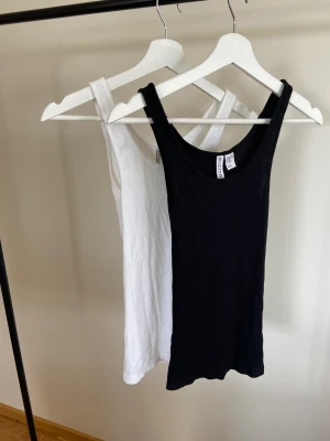 Linnen - Svart och Vitt, 2 för 1