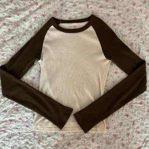 jättefin och skön långärmad tröja från Brandy Melville i ett BRA skick 🎀🙈