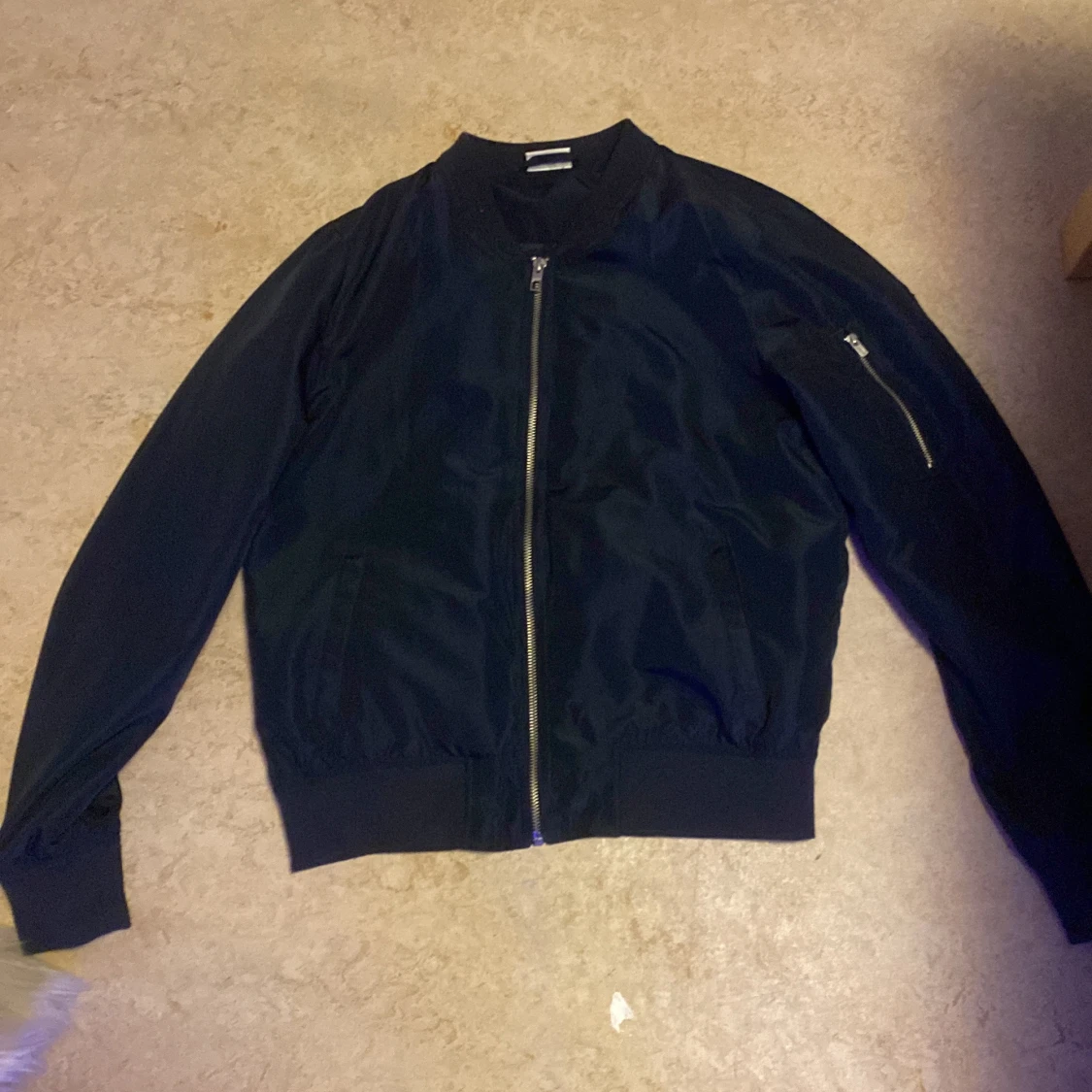 Helt ny jacka  - 90