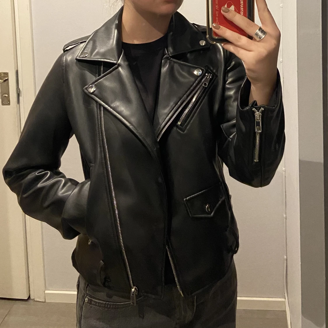 ”Skinn”jacka från Zara - 90