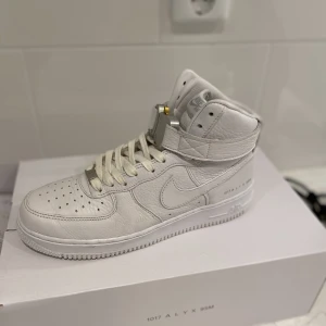 1017 Alyx 19sm Nike Air force - 7/10 cond steal   stockx tag & receipt