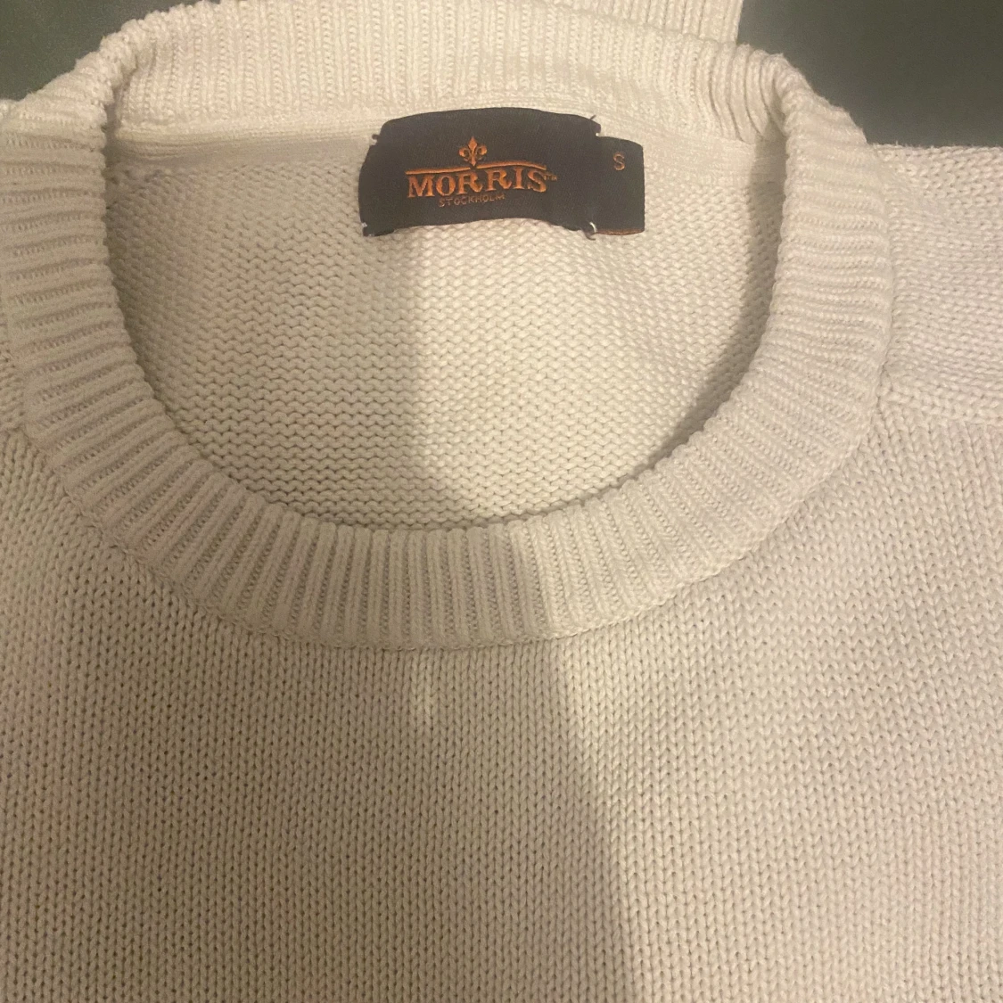 Vit stickad Morris  - 91