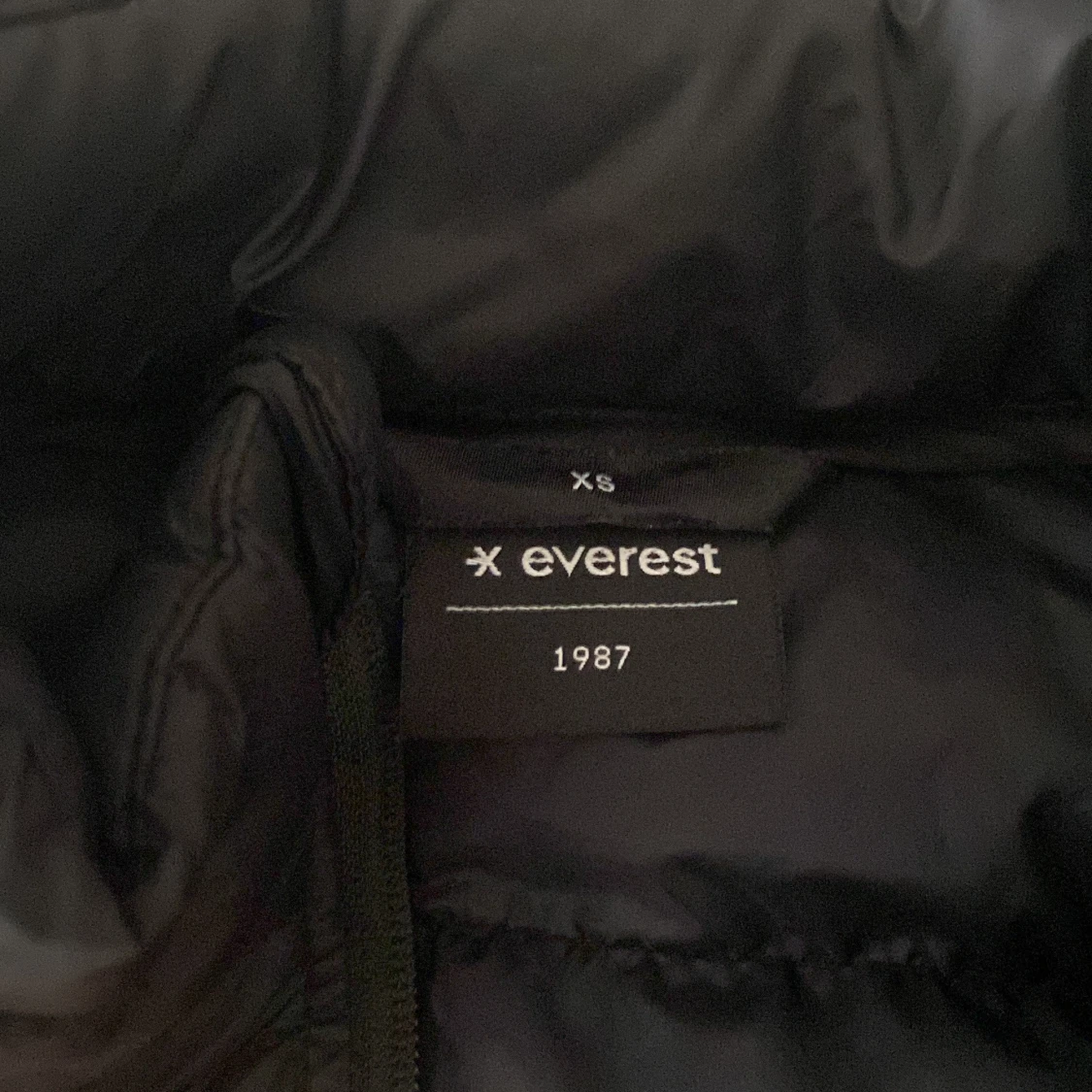 Väst Everest nyskick  - 90