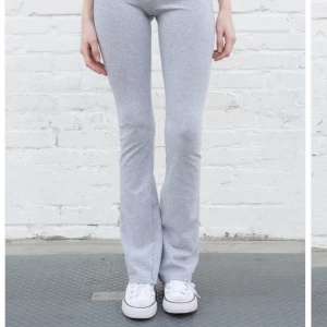 Yoga pants brandy - Jättefina, använda fåtal gången💗 nytt skick🙌🏻 pris kan diskuteras, använd gärna köp nu💗🙌🏻