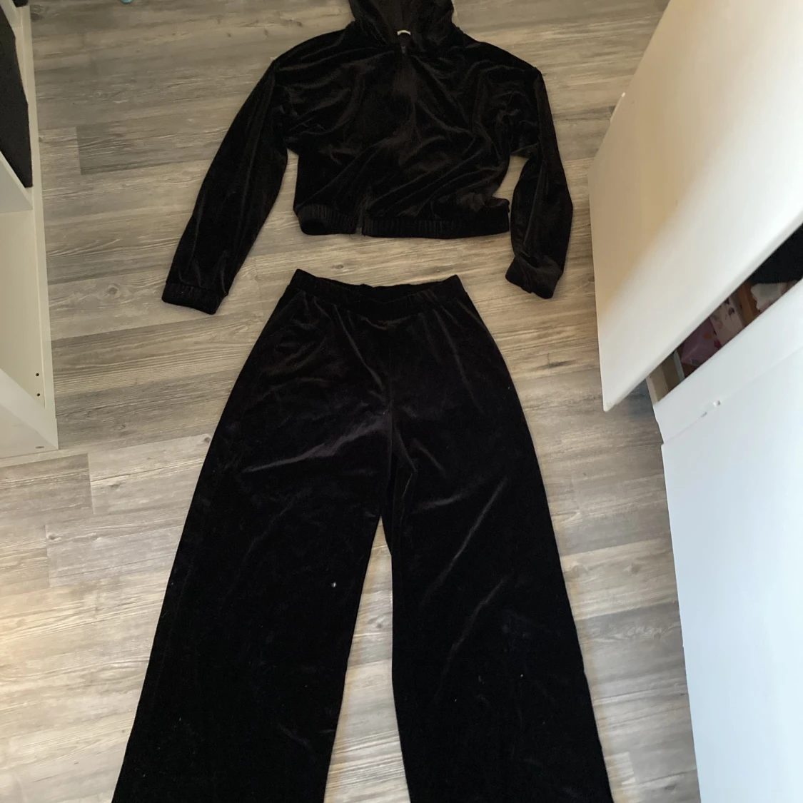 Svart silkes sätt - 90