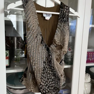 Mönstrad topp - Superfin vintage festtopp, oanvänd❣️