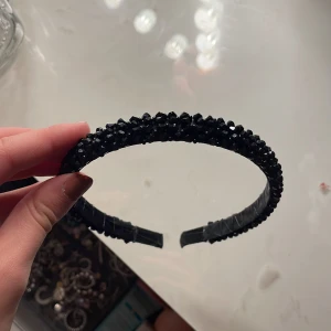 Diadem  - Ett jätte fint glitter diadem i toppskick aldrig använt 