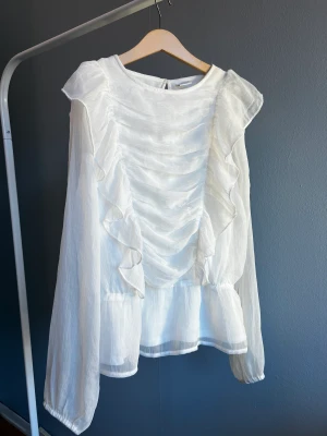 Blus Lindex - Superfin knappt använd blus!