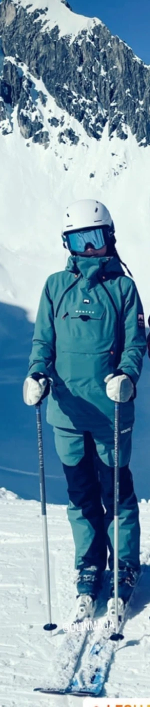 Montec Skidbyxor  - All-mountain Skidbyxa/snowboard, perfekt balans mellan värme o prestanda. Snygg turkos/grön färg. Ventilations dragkedja med mesh på insidan, snölås, justerbart midjeband o hängslen. Endast använd 2 veckor. Nypris 2300:-