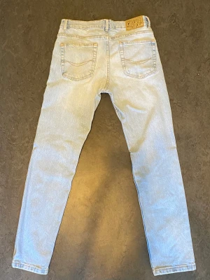 Pull&Bear jeans  - Ljusblåa pull&bear jeans i bra skick 