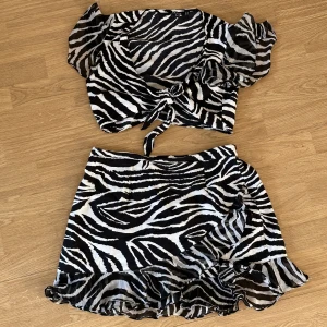 Strand set  - Sparsamt använd  Storlek 36 