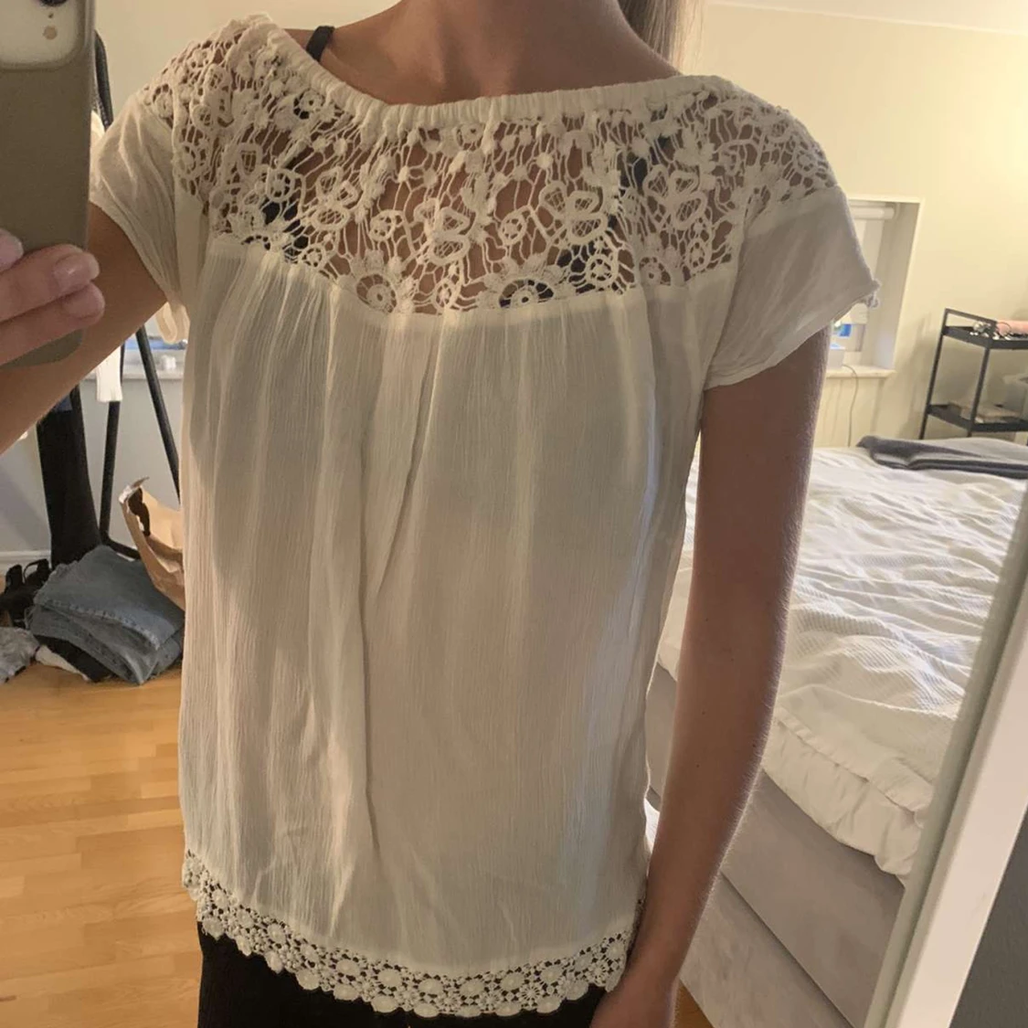 Tröja med spets  - 91