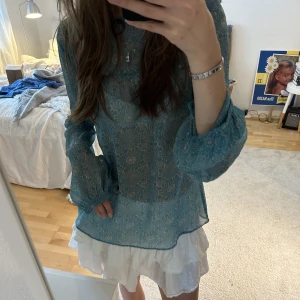 Blus - Jättegullig blus! 