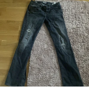 Ltb jeans - Jättefina Ltb jeans i fint skick köpte på Plick men dom passa inte så därför säljer jag