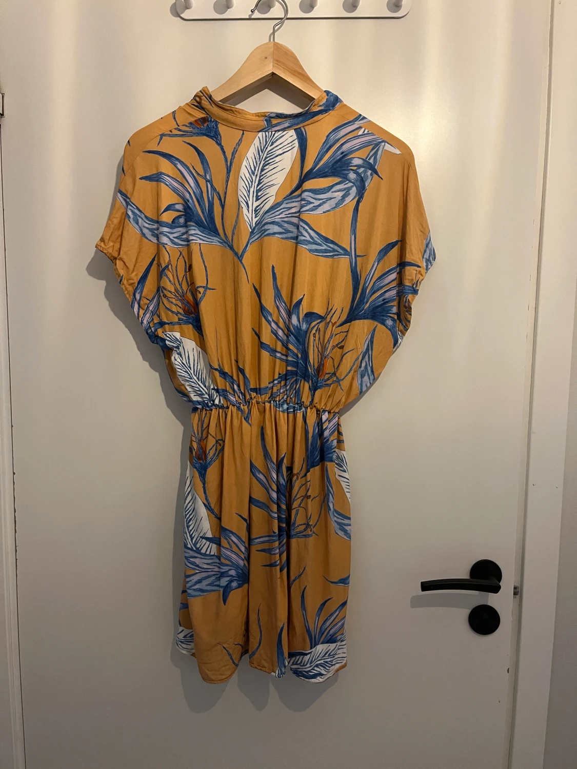 Gulblå sommarklänning (Gail dress från Weekend), storlek XS - 90