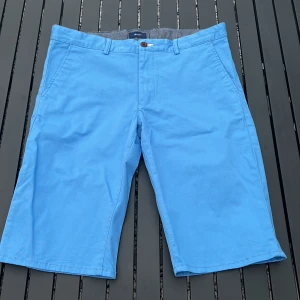 Gant shorts - Helt oanvända Gant shorts. 176 cm/16 år. Köparen står för frakt