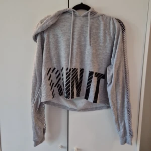 Träningstopp - Aldrig använd, luftig topp för träning.