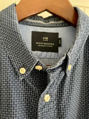 Scotch&soda skjorta - Scotch&soda skjorta i fin skick. Slim fit.