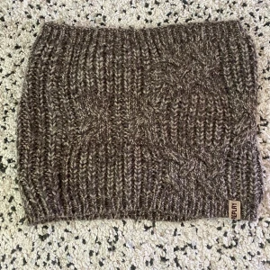 Replay kjol stickad - Så himla cool replay kjol stickad vintage - storlek 38 vilket är för stort för mig annars hade jag behållt - därav ingen bild på❤️perfekt kvalité 