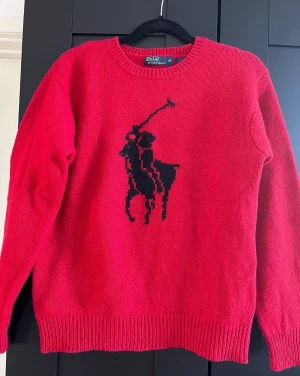 Polo tröja Strl M - Superfin stickad Ralph Lauren tröja Nyskick 