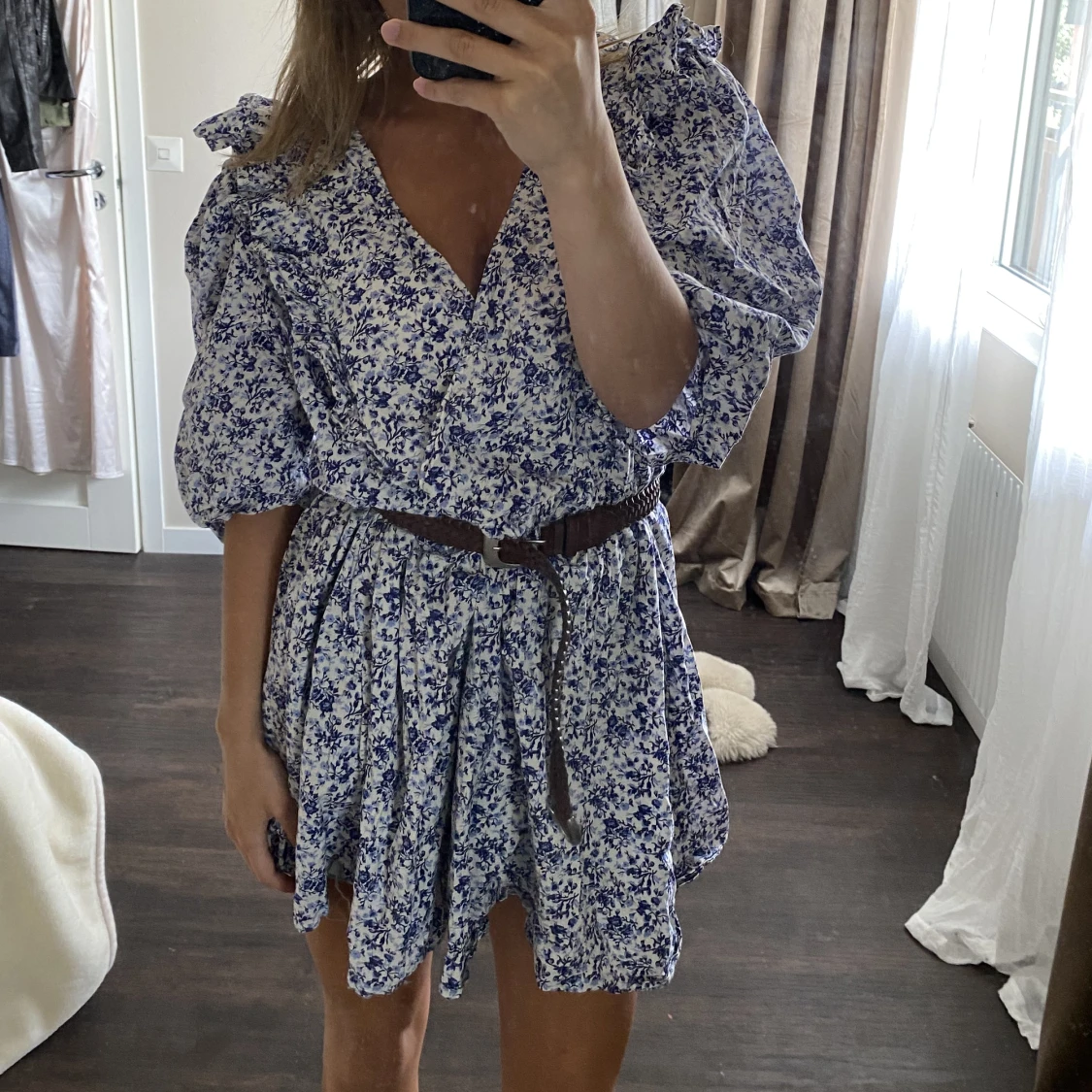 Blommig klänninf - 91